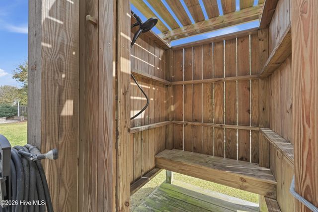 306 Oceanaire Lane, Surf City, NC 28445