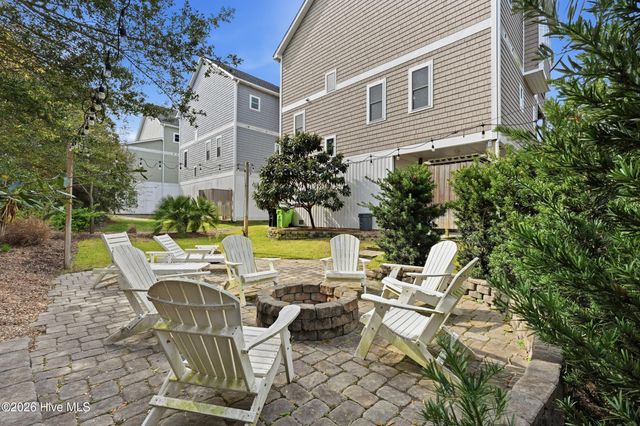 306 Oceanaire Lane, Surf City, NC 28445