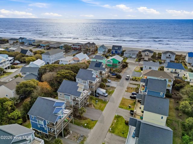306 Oceanaire Lane, Surf City, NC 28445
