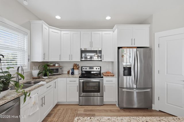 306 Oceanaire Lane, Surf City, NC 28445