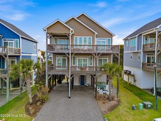 306 Oceanaire Lane, Surf City, NC 28445