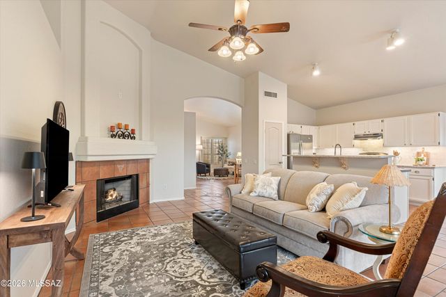 233 S London Station Road, Tucson, AZ 85748