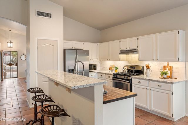 233 S London Station Road, Tucson, AZ 85748