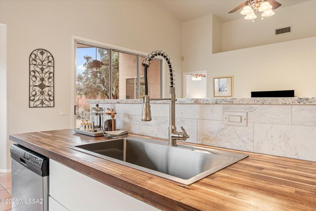 233 S London Station Road, Tucson, AZ 85748