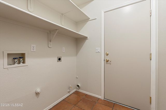 233 S London Station Road, Tucson, AZ 85748