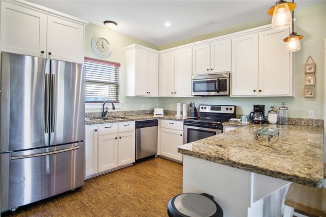 988 Gulf Road, Crystal Beach, TX 77650