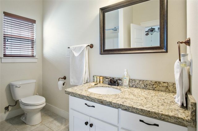 988 Gulf Road, Crystal Beach, TX 77650