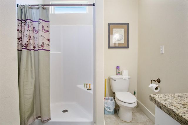 988 Gulf Road, Crystal Beach, TX 77650