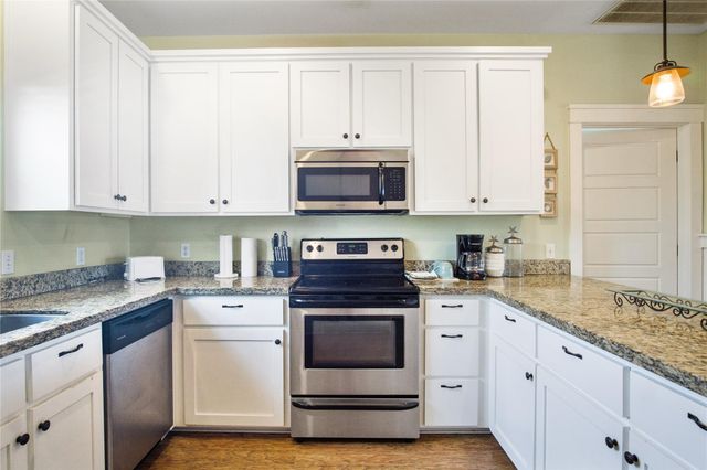 988 Gulf Road, Crystal Beach, TX 77650