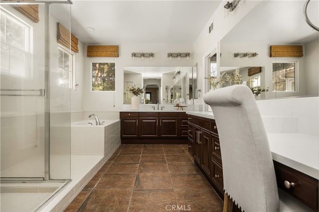 6 Thorn Hill, Irvine, CA 92602