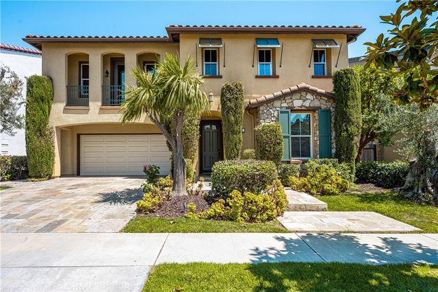 6 Thorn Hill, Irvine, CA 92602