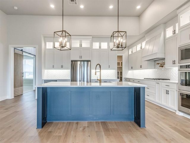 2217 Winter Creek Boulevard, Blanchard, OK 73010