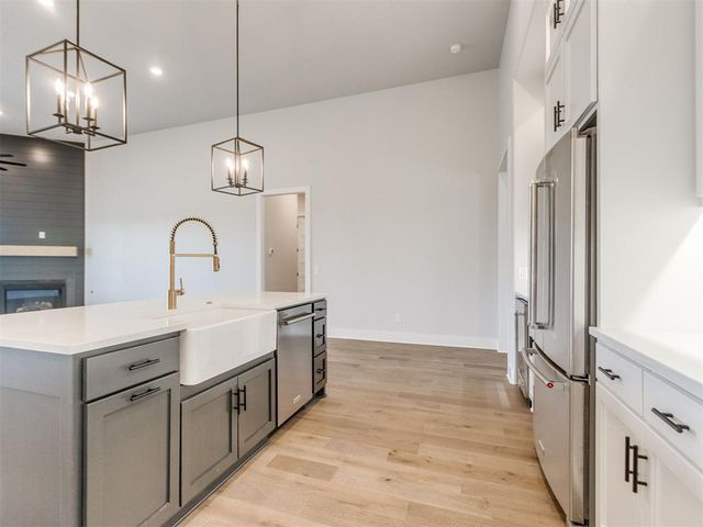 2217 Winter Creek Boulevard, Blanchard, OK 73010