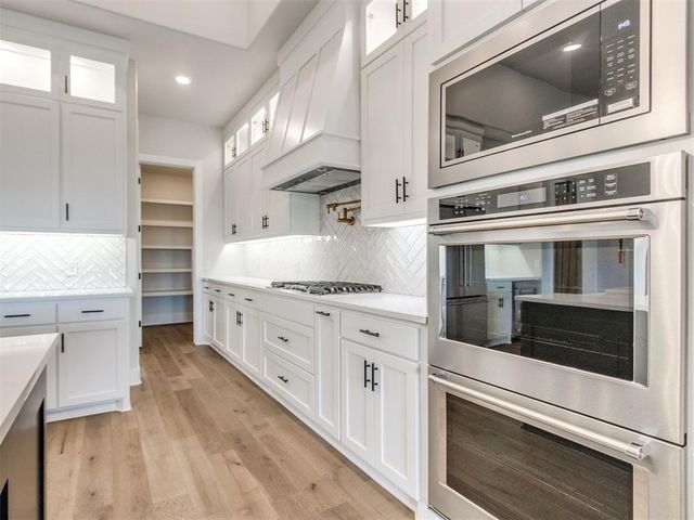 2217 Winter Creek Boulevard, Blanchard, OK 73010