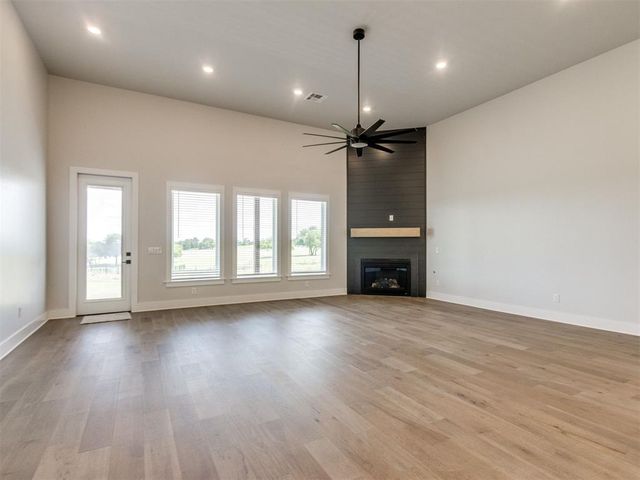 2217 Winter Creek Boulevard, Blanchard, OK 73010