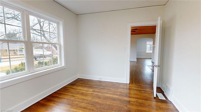 1625 N Main Street, Mount Airy, NC 27030