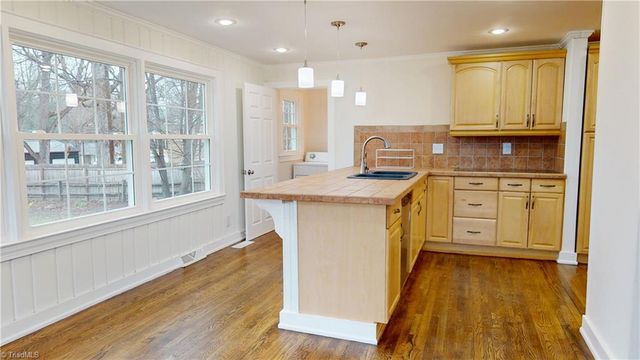 1625 N Main Street, Mount Airy, NC 27030