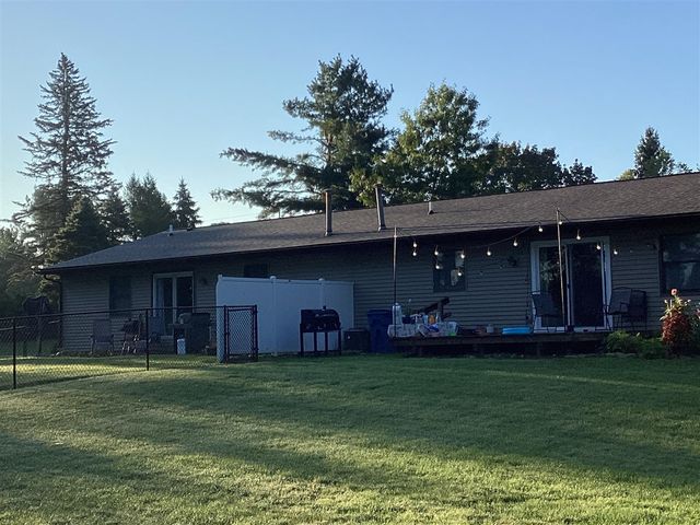 2344 E Textile Road, Saline, MI 48176