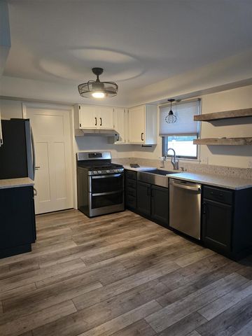 2344 E Textile Road, Saline, MI 48176