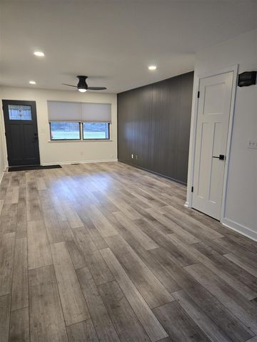 2344 E Textile Road, Saline, MI 48176