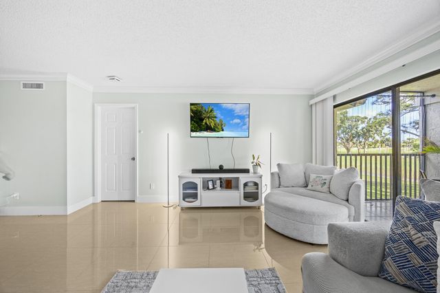 12926 Briarlake Drive 201, Palm Beach Gardens, FL 33418