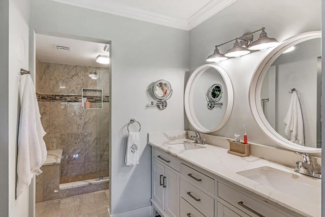 12926 Briarlake Drive 201, Palm Beach Gardens, FL 33418