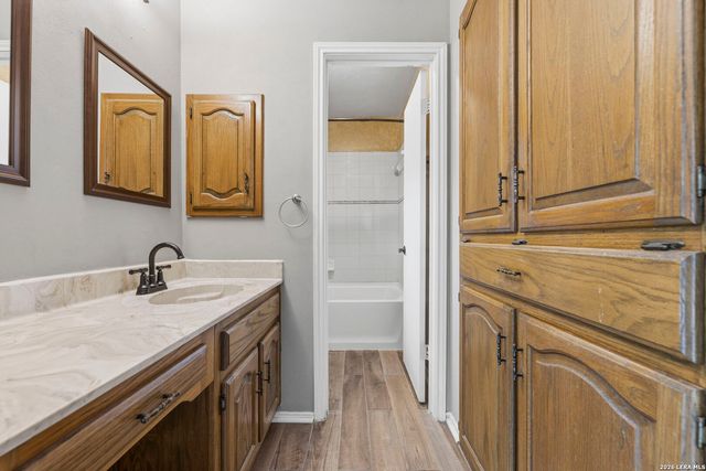 5010 Hawk Nest, San Antonio, TX 78250
