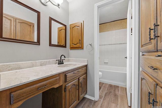 5010 Hawk Nest, San Antonio, TX 78250