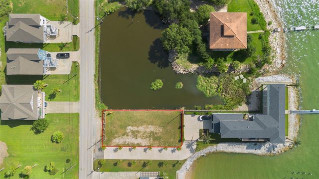 802 Todville Road, Seabrook, TX 77586