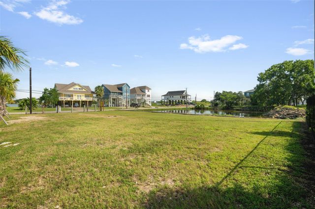 802 Todville Road, Seabrook, TX 77586