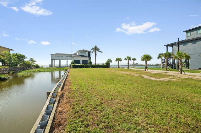 802 Todville Road, Seabrook, TX 77586