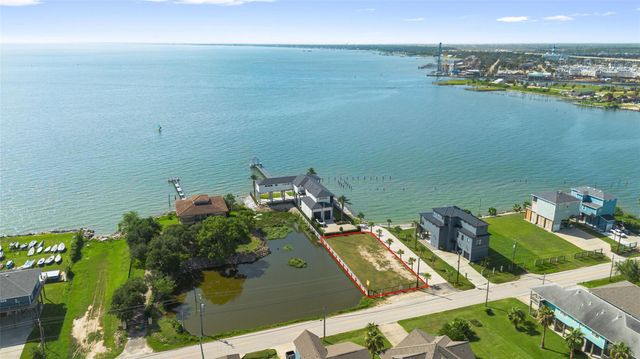802 Todville Road, Seabrook, TX 77586