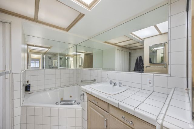 285 N THREE FOUNTAINS DR, Provo, UT 84604