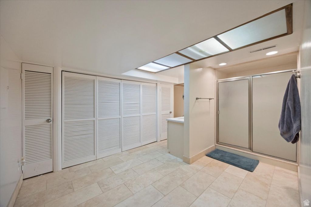 Image 22 of property listing at 285 N THREE FOUNTAINS DR, Provo, UT 84604