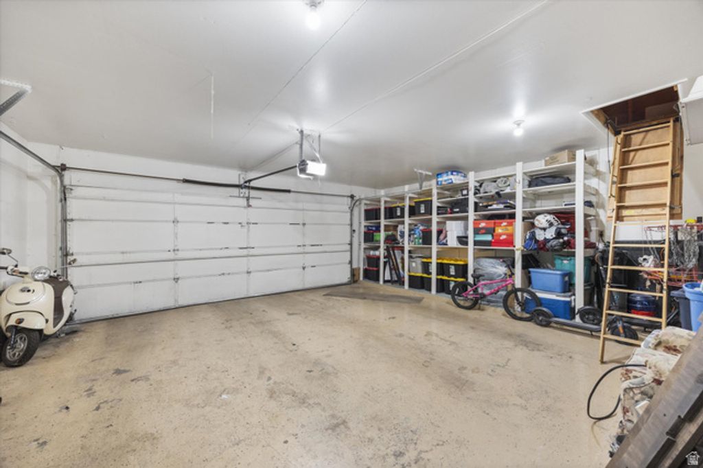 Image 28 of property listing at 285 N THREE FOUNTAINS DR, Provo, UT 84604