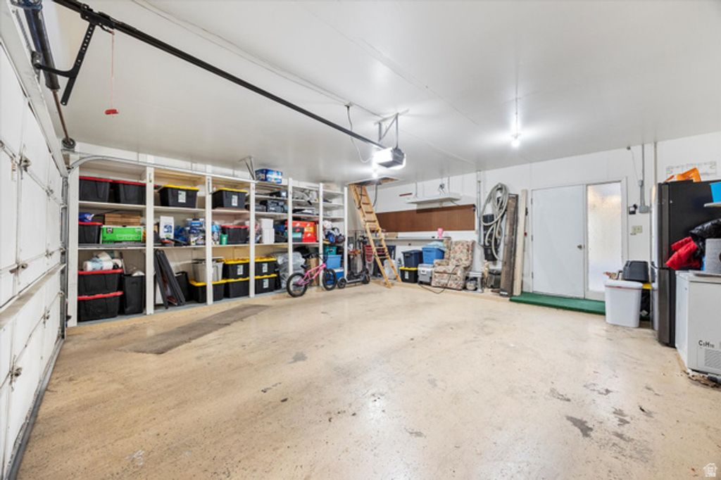 Image 29 of property listing at 285 N THREE FOUNTAINS DR, Provo, UT 84604