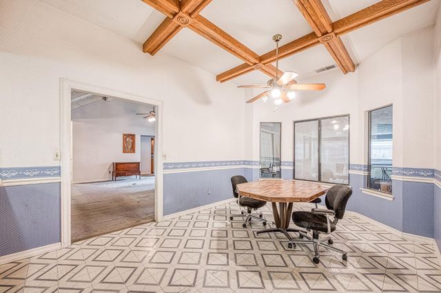 668 E Teal Circle, Fresno, CA 93730