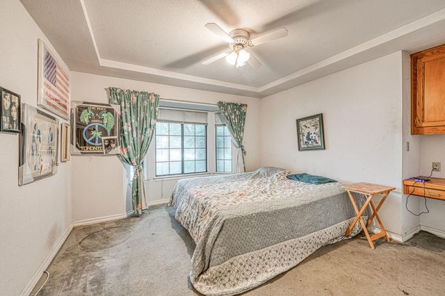 668 E Teal Circle, Fresno, CA 93730