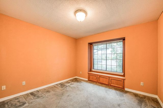 668 E Teal Circle, Fresno, CA 93730