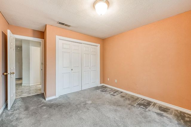 668 E Teal Circle, Fresno, CA 93730