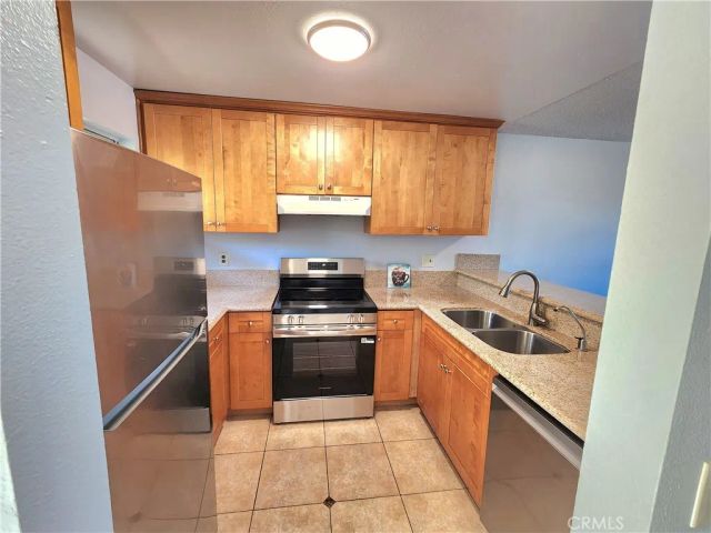 1629 Cherry 202, Long Beach, CA 90813