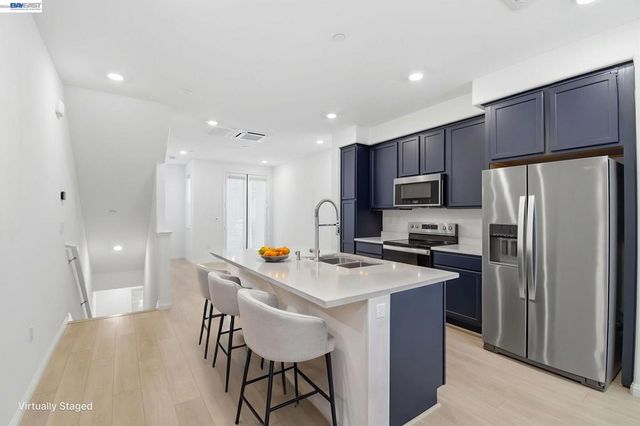 2811 Cathwood Ln, Alameda, CA 94501