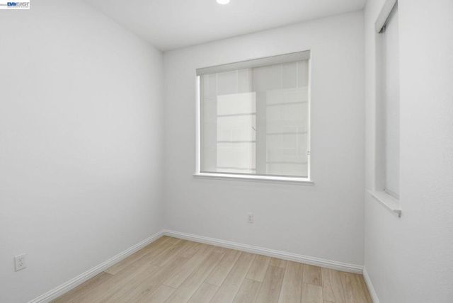 2811 Cathwood Ln, Alameda, CA 94501