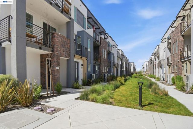 2811 Cathwood Ln, Alameda, CA 94501