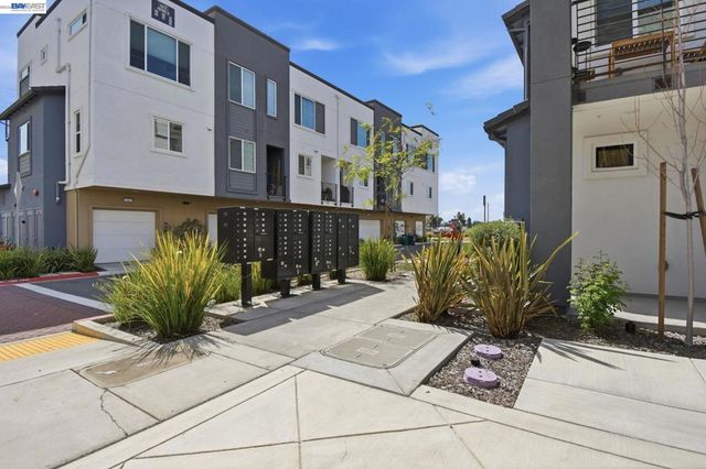 2811 Cathwood Ln, Alameda, CA 94501