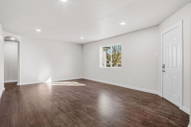 1318 W Water Street, Weatherford, TX 76086