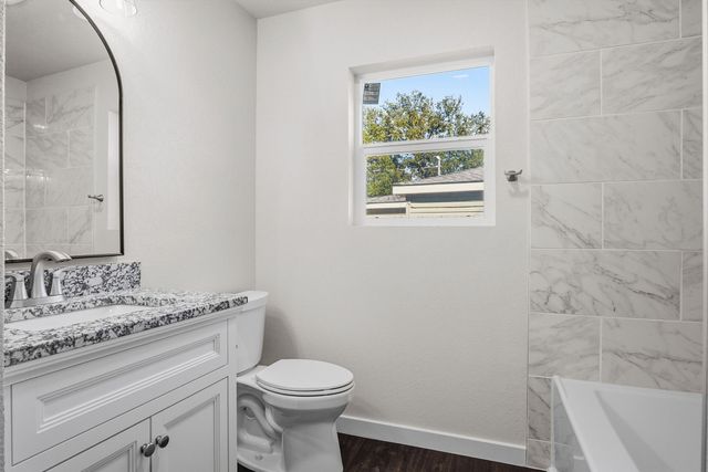 1318 W Water Street, Weatherford, TX 76086