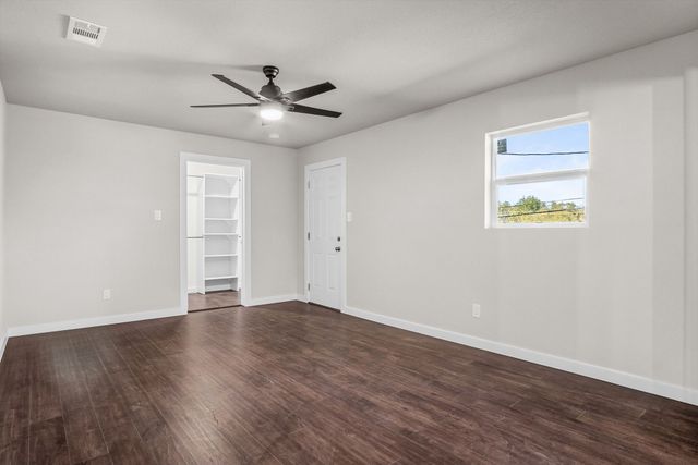 1318 W Water Street, Weatherford, TX 76086