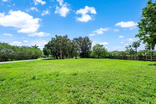 11200 NW 14th Street, Plantation, FL 33323