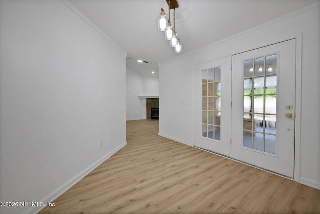 2900 SANS PAREIL Street, Jacksonville, FL 32246